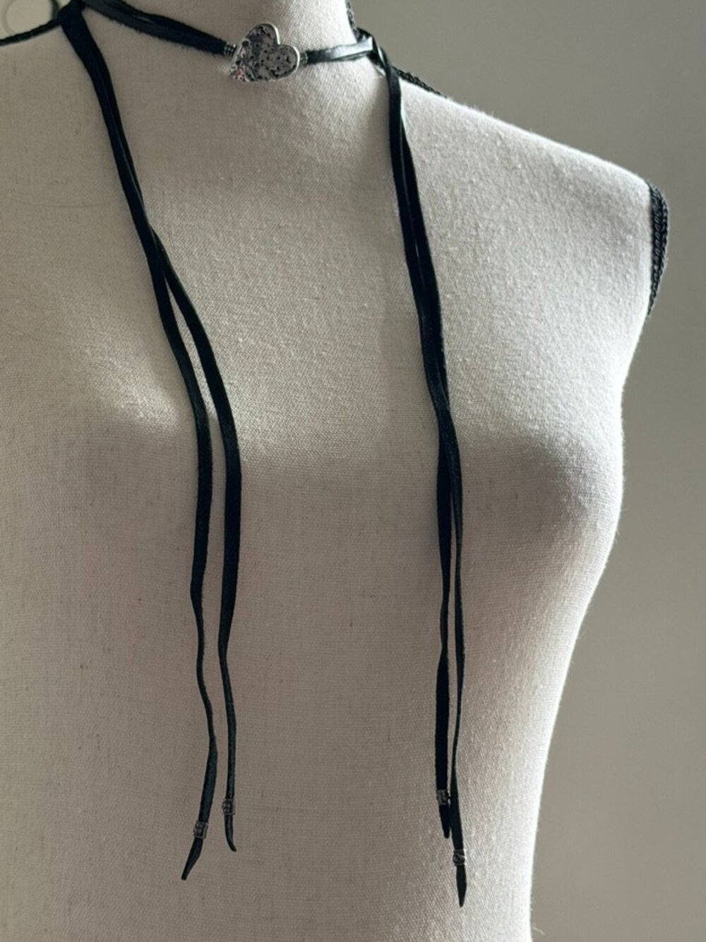 RARE CHAN-LUU hammered heart real leather wrap lariat necklace